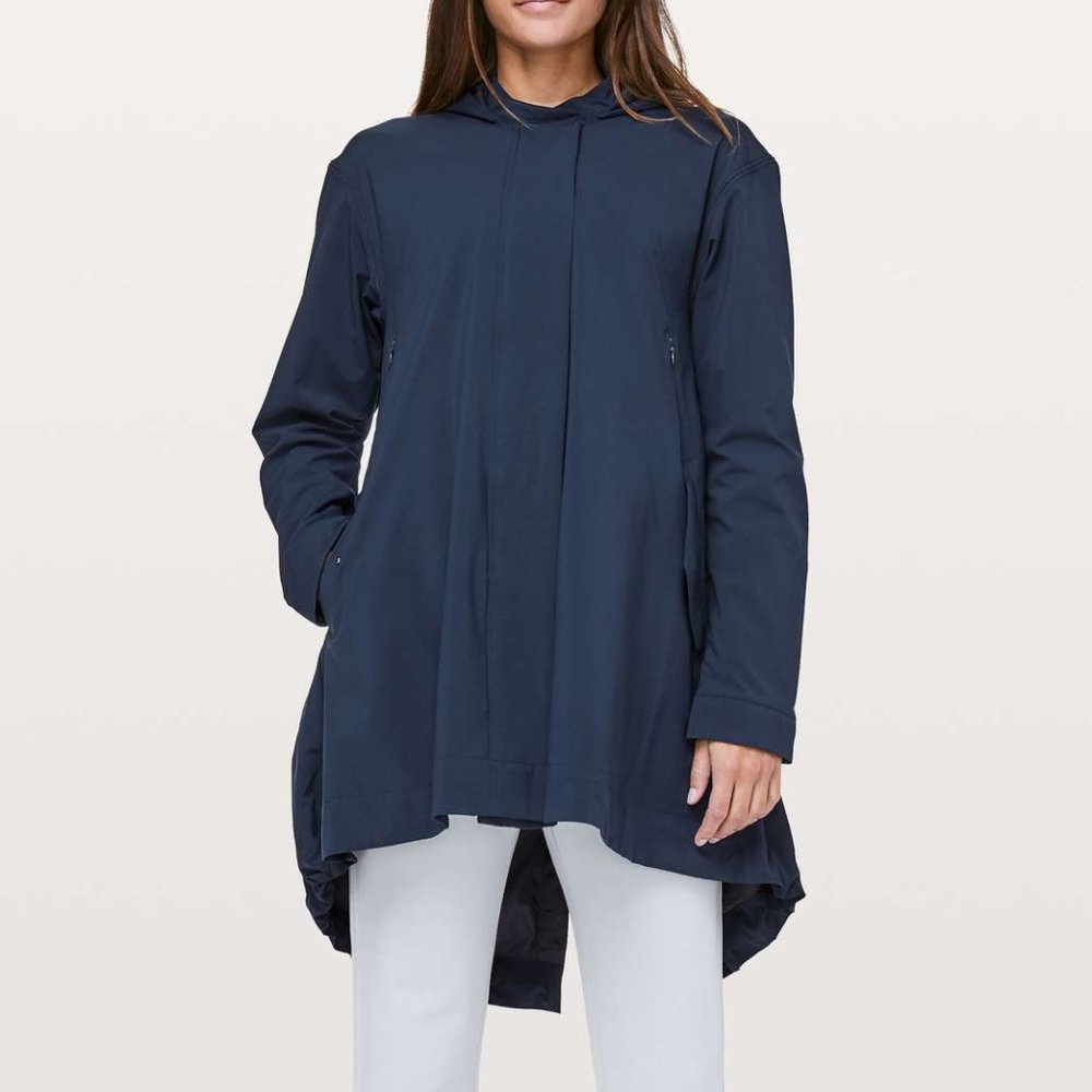 Size 4 - Lululemon &go Swing Trench Navy
